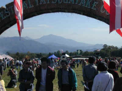 omatsuri01.jpg (28278 バイト)