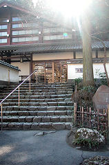 玉堂美術館玄関