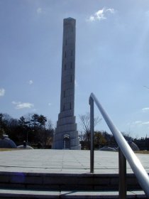 tower12s.jpg (10395 バイト)